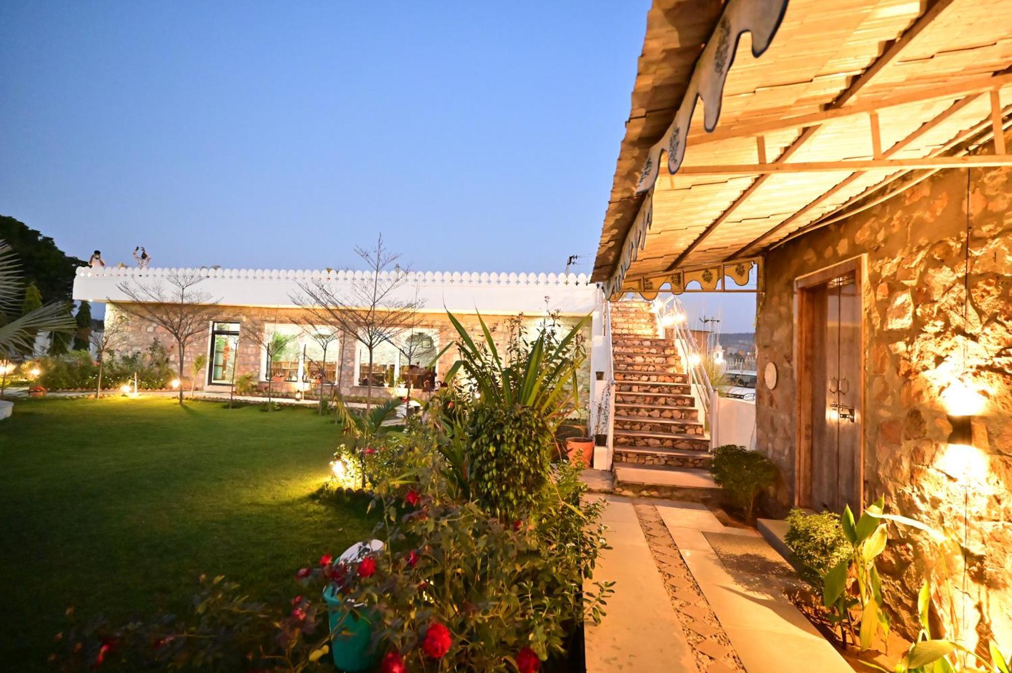 The Castle Crown - Hem Vilas Resort Ranthambhore Sawai Madhopur Εξωτερικό φωτογραφία