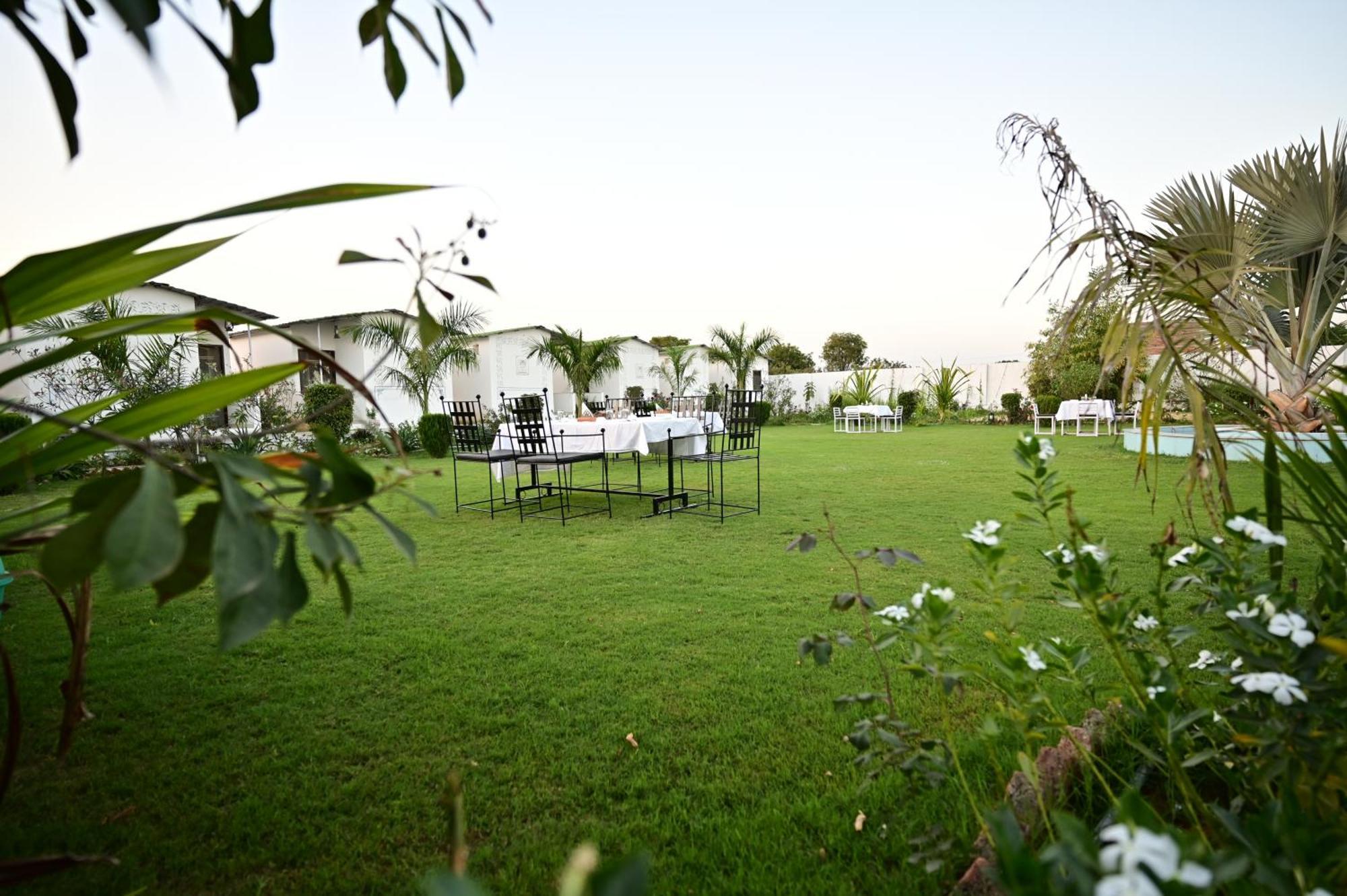 The Castle Crown - Hem Vilas Resort Ranthambhore Sawai Madhopur Εξωτερικό φωτογραφία