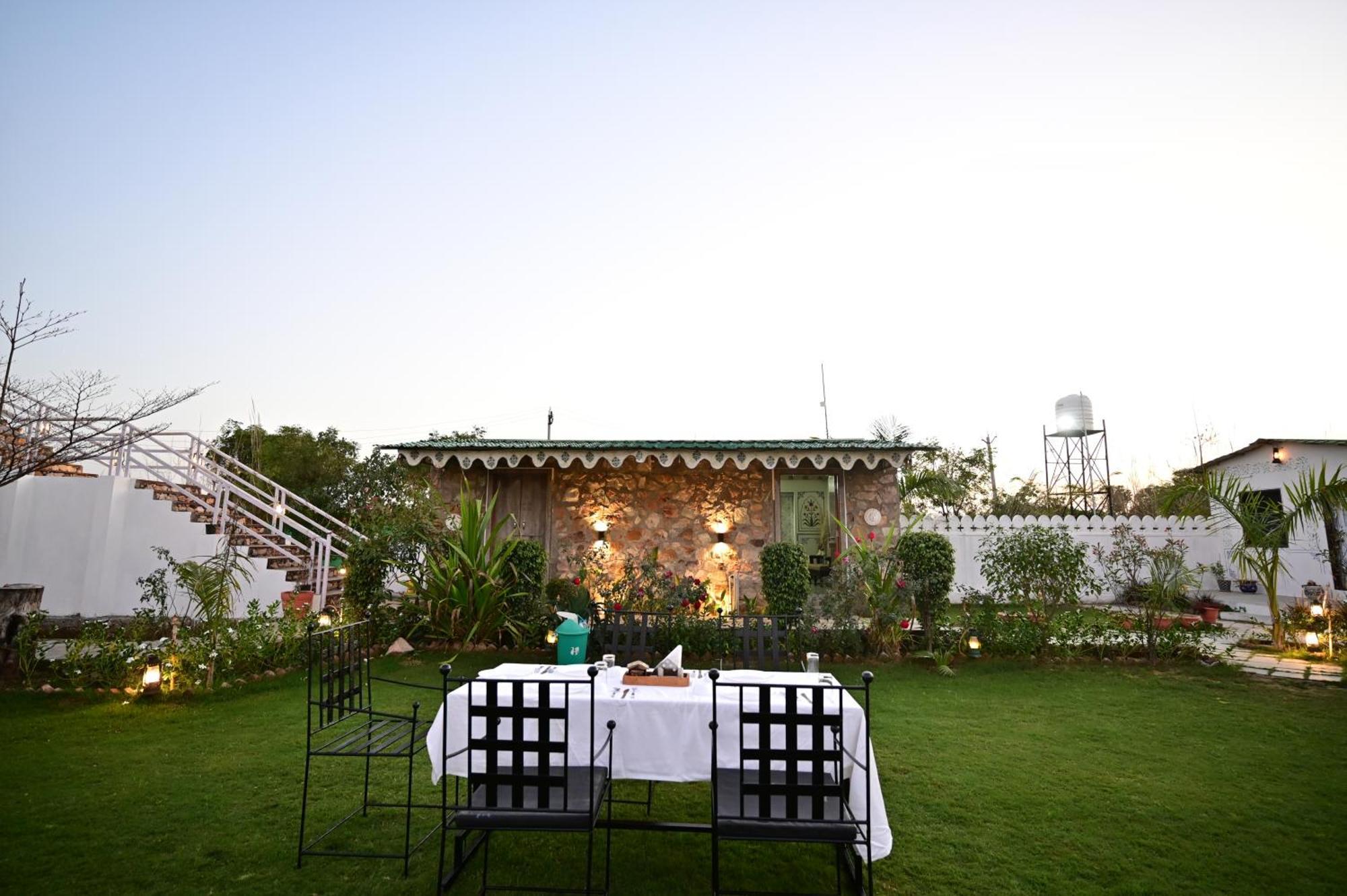 The Castle Crown - Hem Vilas Resort Ranthambhore Sawai Madhopur Εξωτερικό φωτογραφία